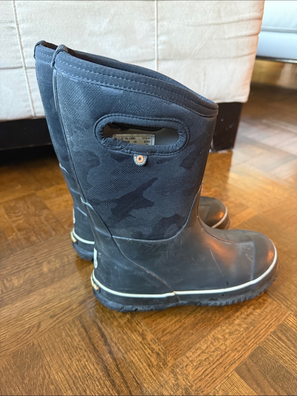 Kids Bogs size 3 Black Camouflage Pull-On Rain snow Boots